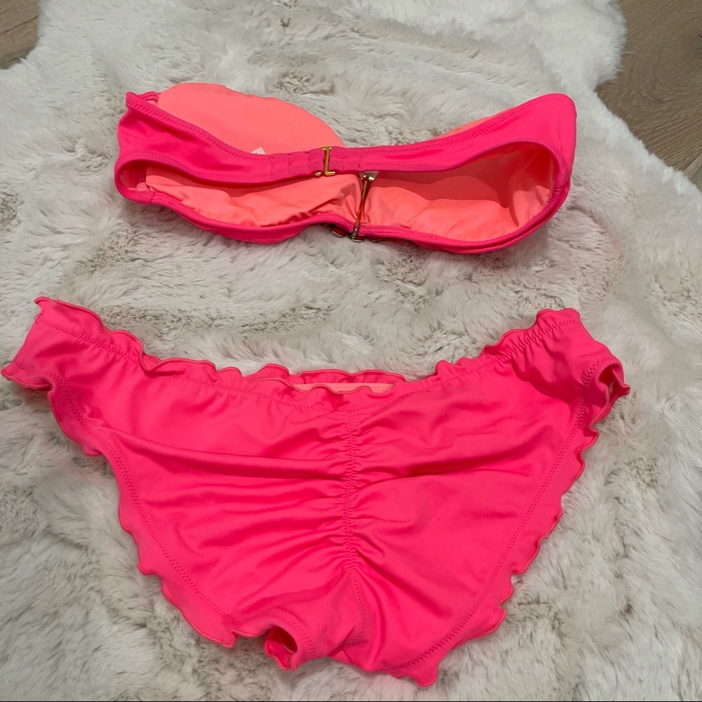 Victoria Secret pink bikini - Picture 3 of 5
